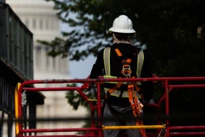ADP Reports 90,000 Private Sector Jobs Added in September