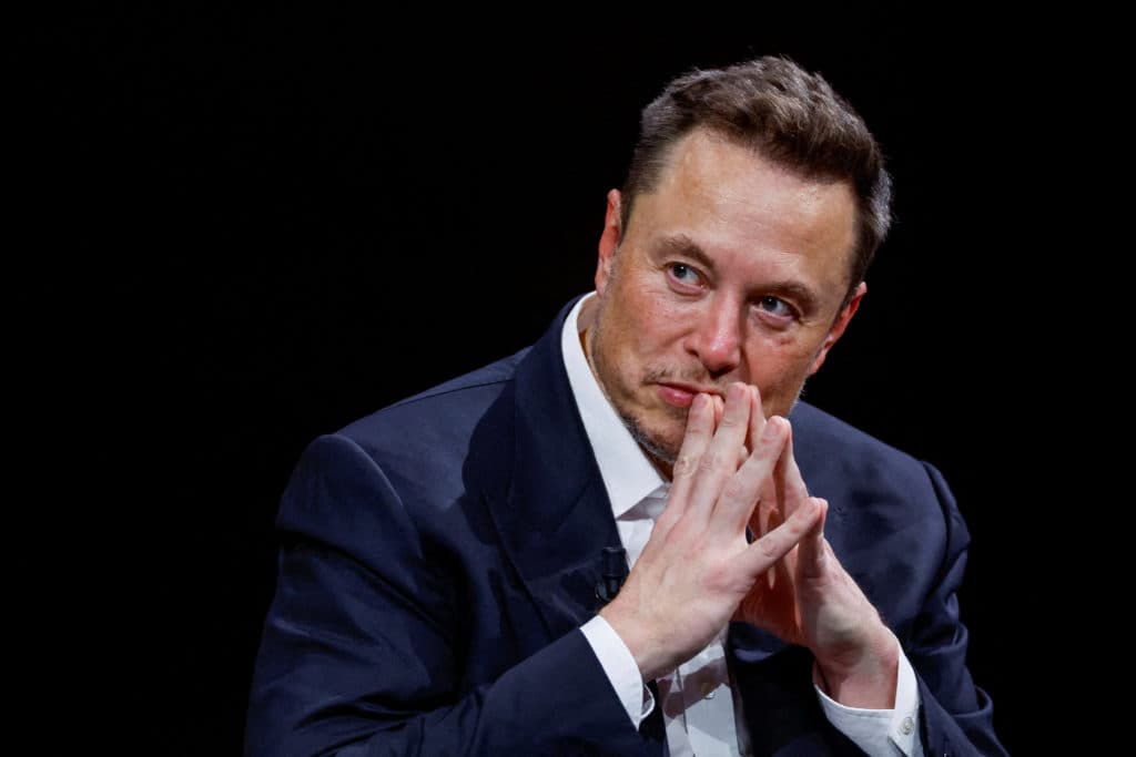 Elon Musk Pledges to Give SpaceX Share to Every Child in America