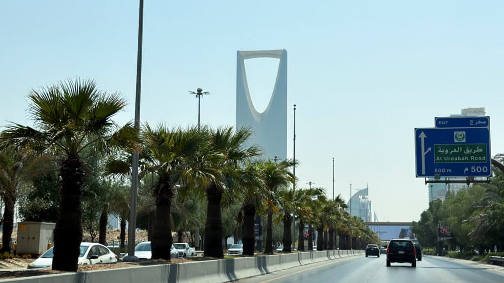 Houthis and Saudi Arabia Trade Airport Strikes in Escalating Conflict