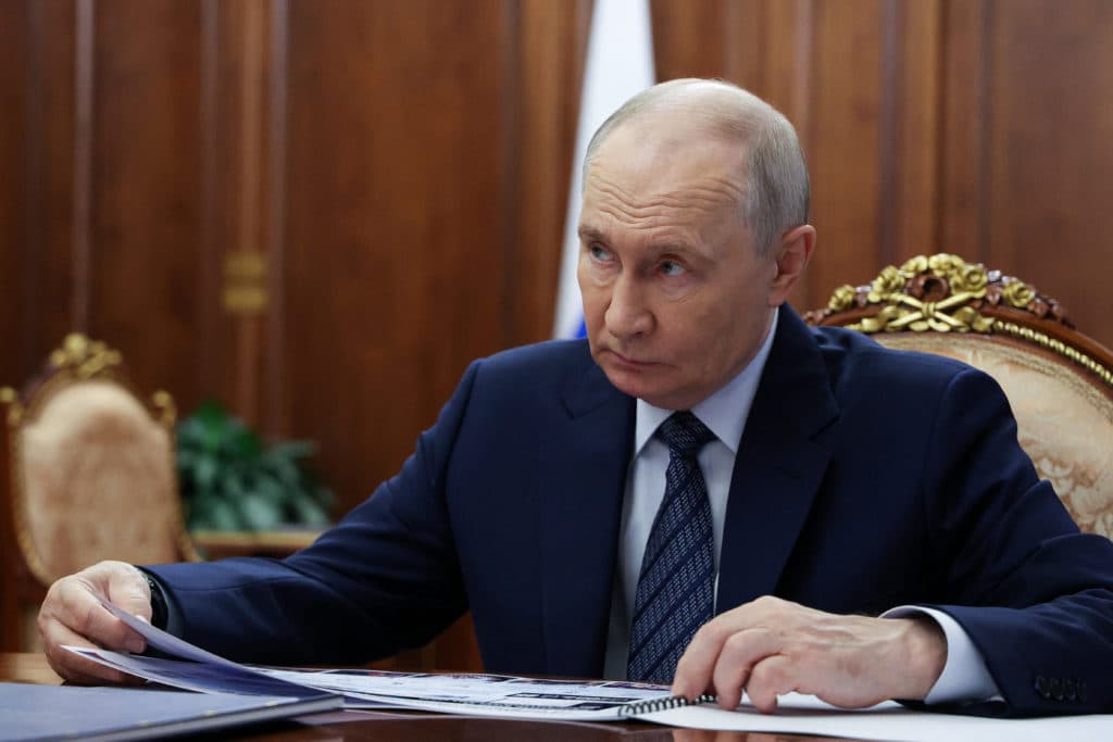 First Russian diesel tanker sets sail for US under Trump-Putin agreement