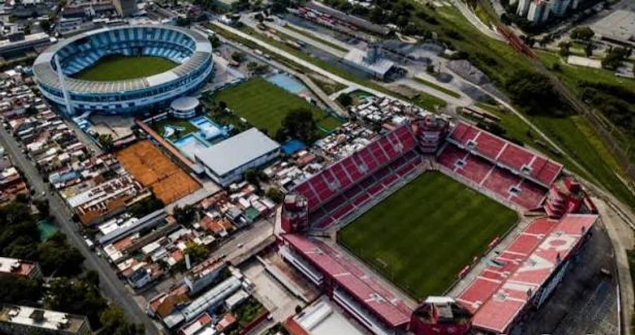 Racing vence a Independiente 1-0 en el clásico de Avellaneda