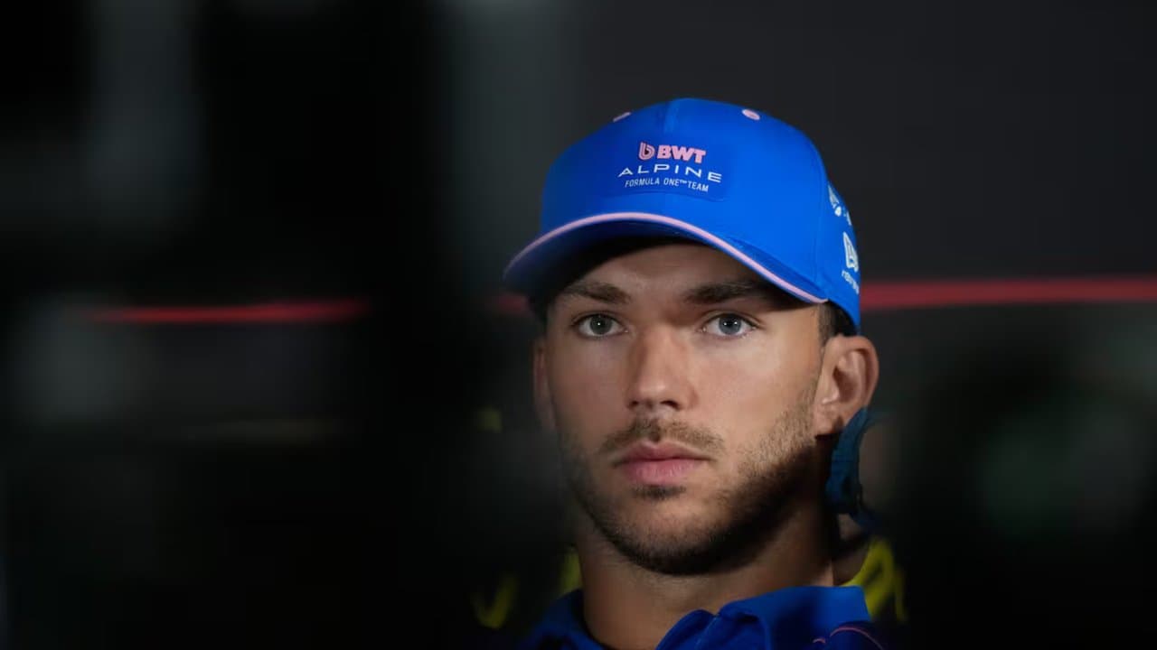 Colapinto recibe sanción de la FIA tras accidente en Bakú; Norris pide disculpas