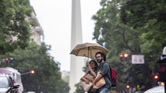 Alerta por tormentas intensas y cambio drástico del clima en AMBA