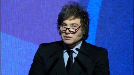 Milei sobreseído en causa Libra, arremete contra periodistas y opositores