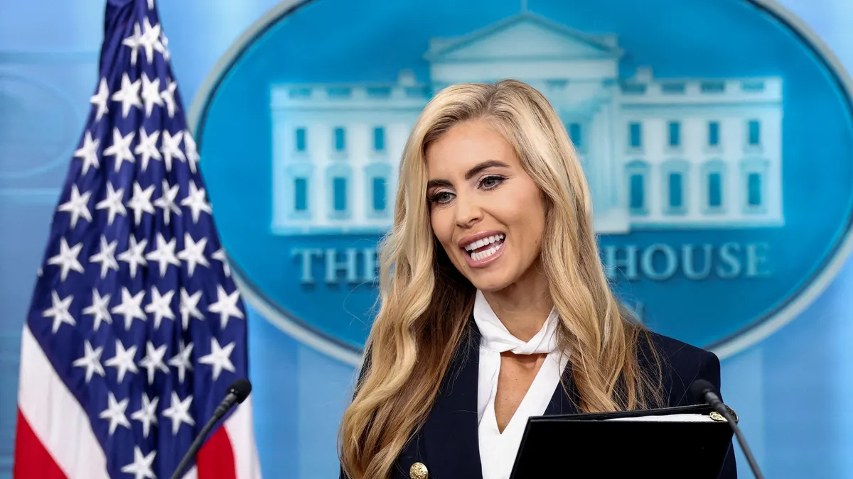 Trump destituye a Katie Zacharia como vocera de la Casa Blanca tras cinco días