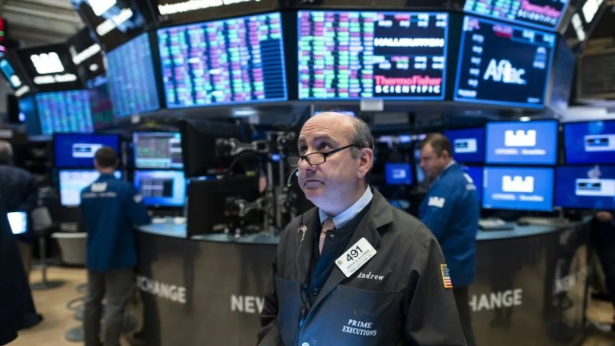 Riesgo país argentina supera 710 puntos, máximo anual
