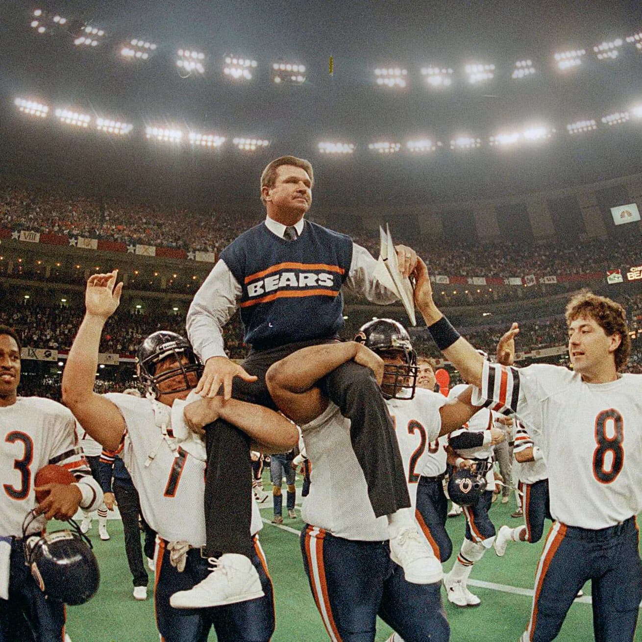 Mike Ditka, Legendary Chicago Bears Coach, Dies at 86