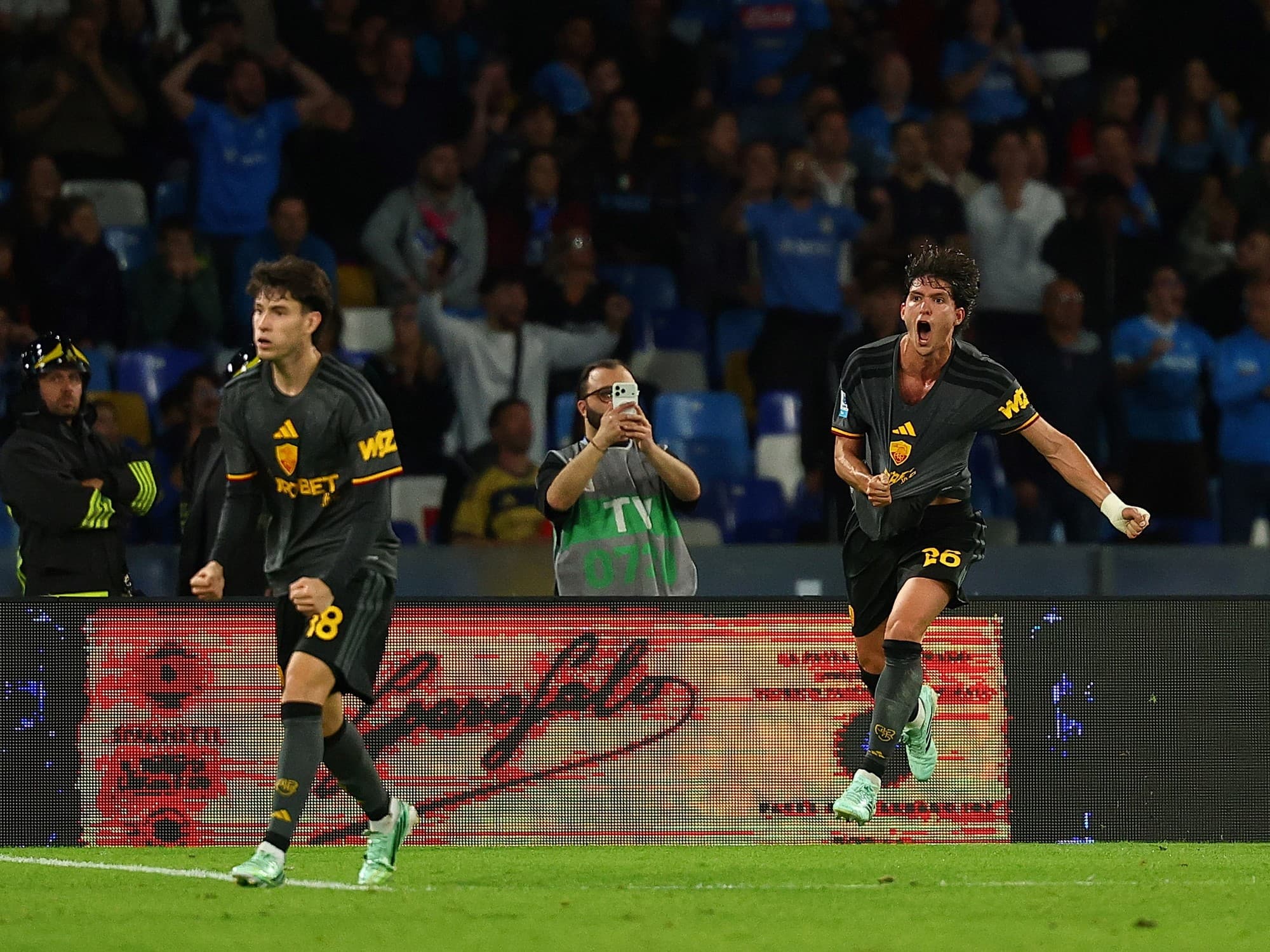Roma empató 3-3 con Napoli en Serie A con goles de argentinos